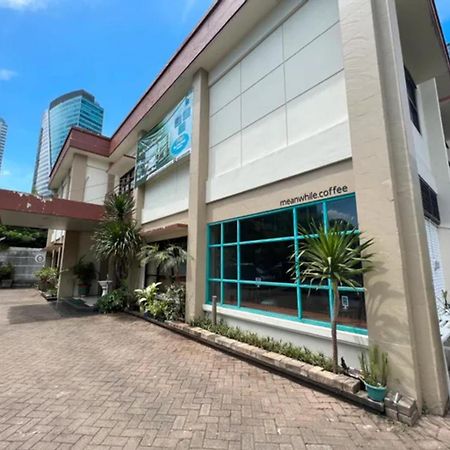 Stay 'D Kuningan Jakarta Exteriör bild